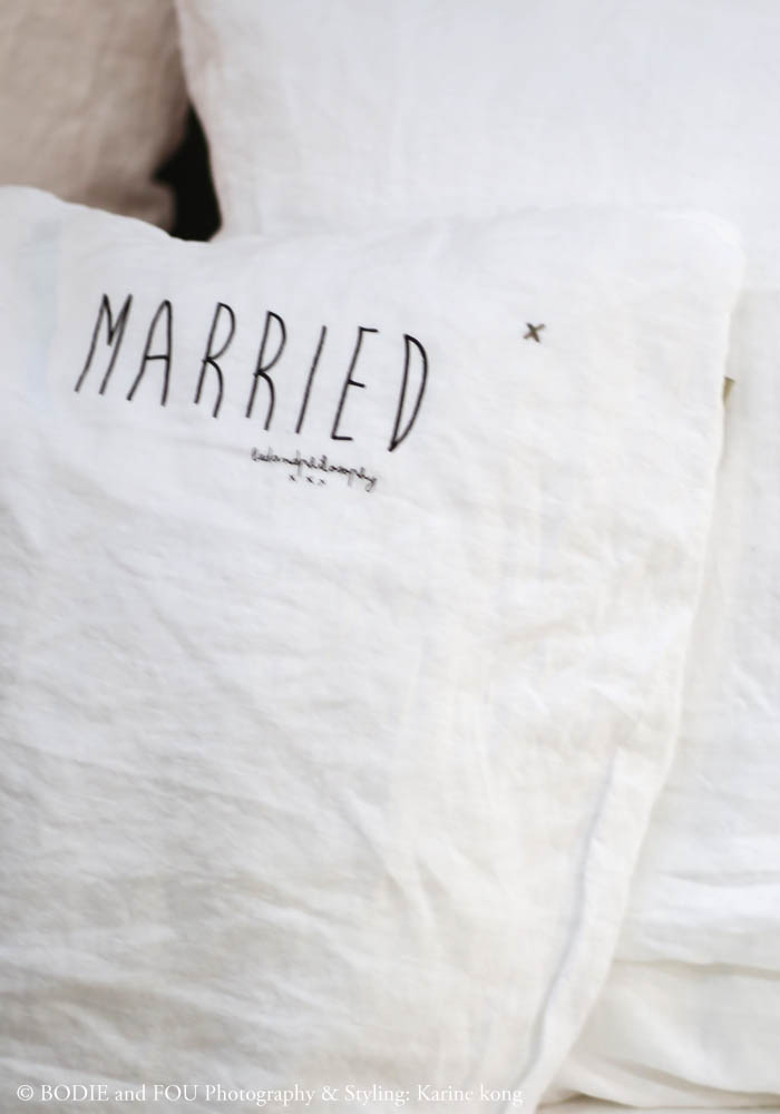 Set Of 2 Pillow Cases 65 X 65 Cm, “just Married” White Linen Skylia